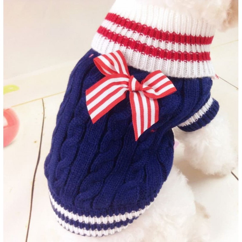 Pull tricot bleu à col roulé pour chien