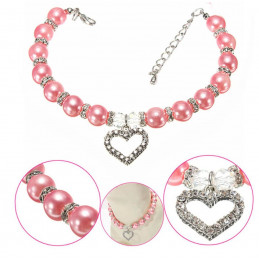 Bijou collier en perles et pendentif coeur en strass pour chienne